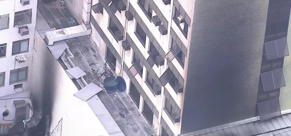 Bombeiros encerram buscas em hospital no RJ; 5 vítimas de incêndio são identificadas