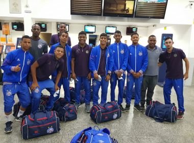 Após acidente, elenco sub-15 do Bahia desembarca em Salvador 