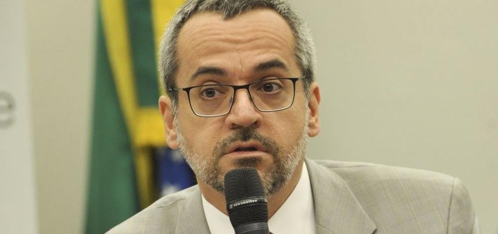 Future-se: MEC vai exigir contrato de professor sem concurso para universidades
