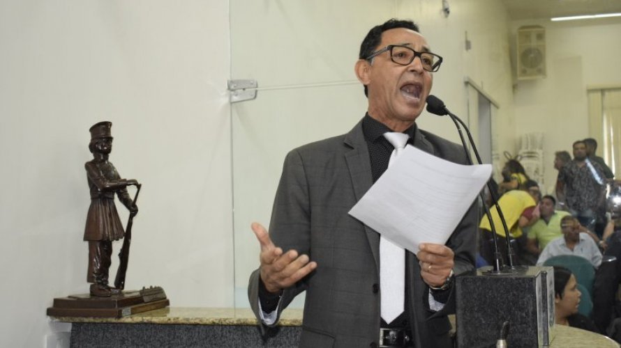 Vereador reclama de gastos da prefeitura de Feira com compra de preservativos