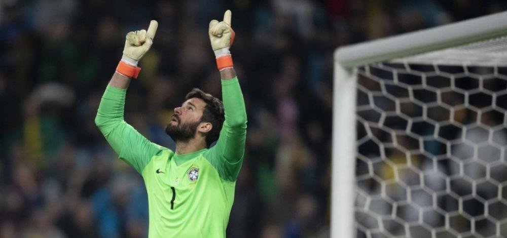 Alisson é eleito melhor goleiro do mundo; Marcelo é o melhor lateral-esquerdo