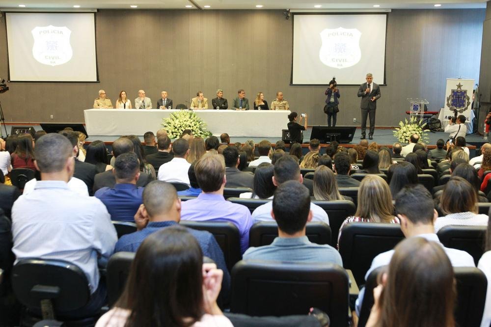 Aprovados em concurso da Polícia Civil iniciam curso de formação
