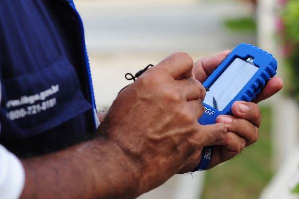 IBGE abre novo edital com 164 vagas pro estado; salários passam de R$ 3 mil