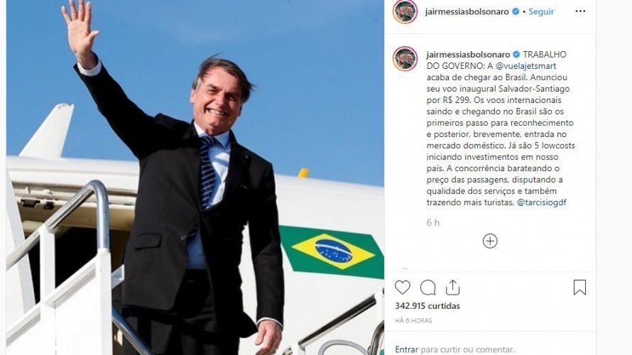 Bolsonaro comemora chegada da JetSMART em Salvador
