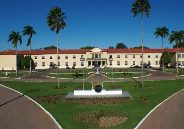 Cinco universidades federais da Bahia reduzem gastos após cortes de verbas