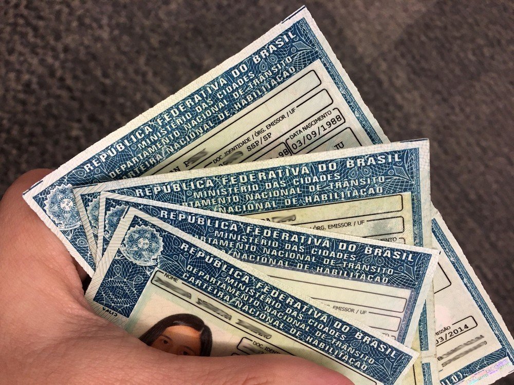 Bolsonaro confirma aumento de validade da carteira de motorista