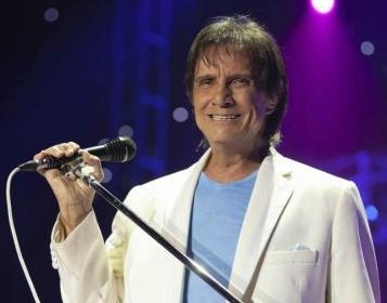 Roberto Carlos não gravará show especial de fim de ano da Globo