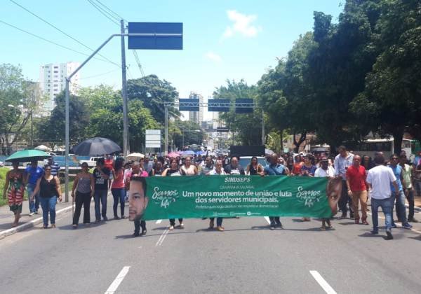 Salvador: Servidores municipais deflagram greve geral