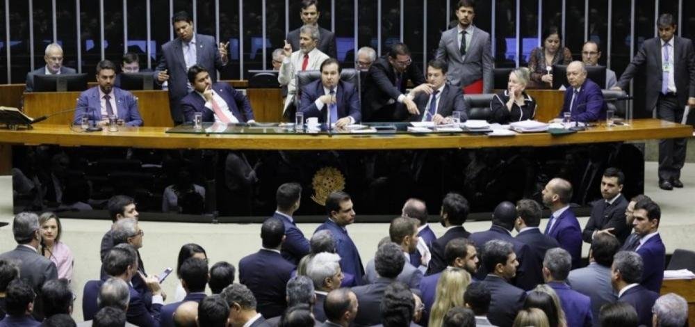 Câmara aprova proposta que limita gastos de campanha em 2020