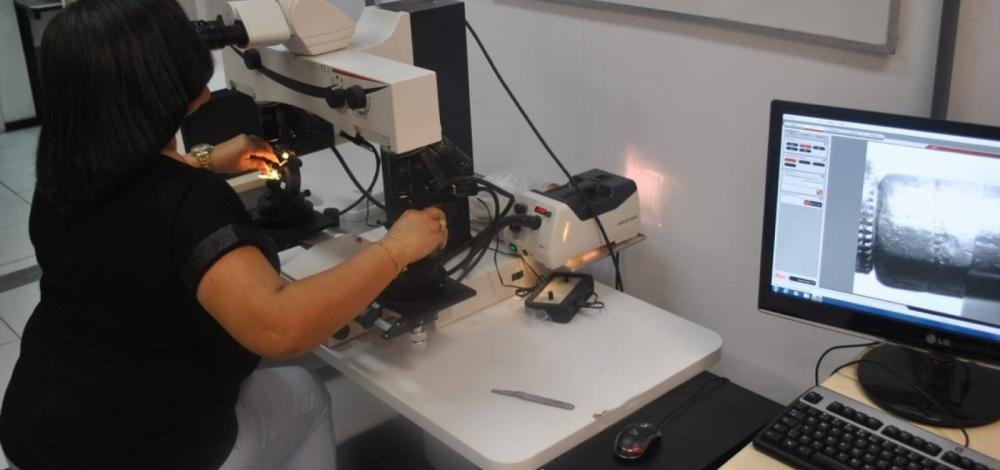 Projéteis usados em atos de vandalismo passam por perícia