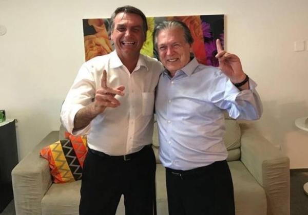 Saída de Bolsonaro do PSL pode fortalecer centrão e enfraquecer base