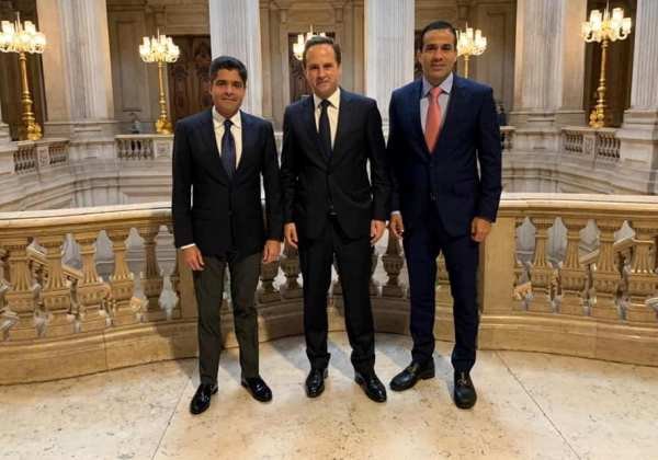 Em Portugal, ACM Neto se reúne com empresários do setor hoteleiro