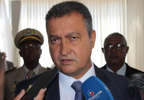 Rui se reúne nesta quinta com prefeitos de cidades atingidas por óleo