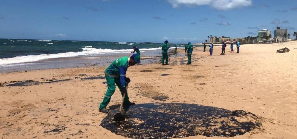 Estudo da UFRJ localiza origem de vazamento de petróleo cru no mar