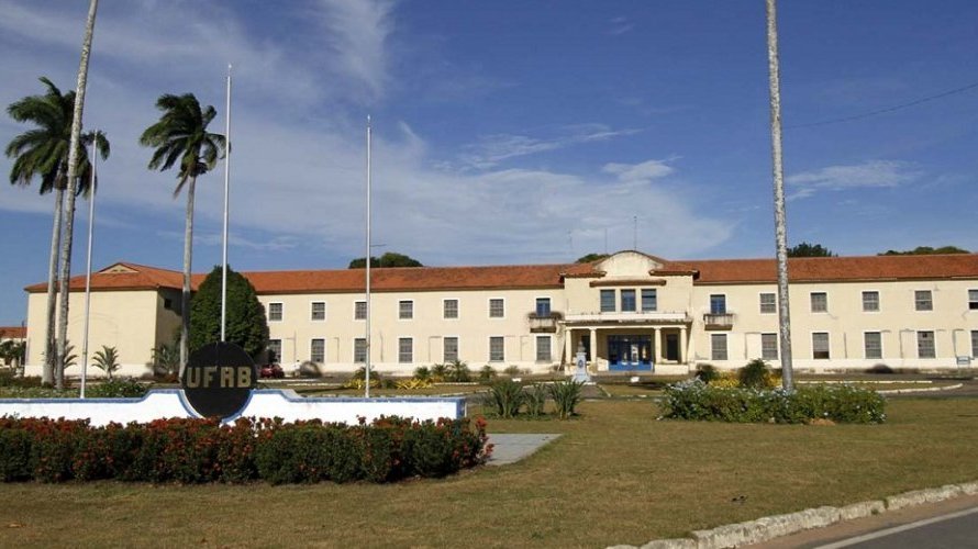 Universidades federais da Bahia gastam R$ 2,3 milhões por mês com salários de terceirizados