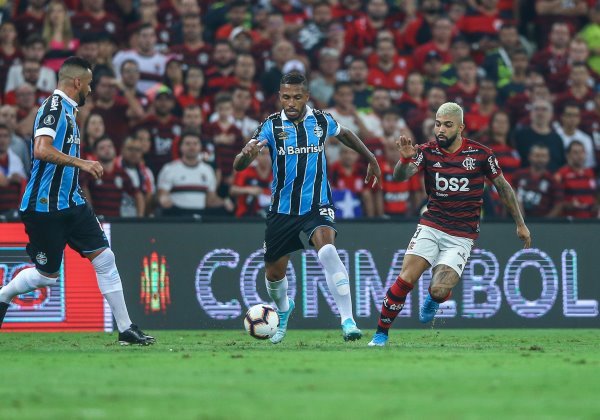 Flamengo goleia Grêmio no Maracanã e vai à final da Libertadores