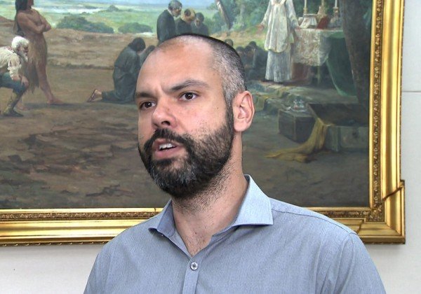 Prefeito de São Paulo passa pela primeira sessão de quimioterapia