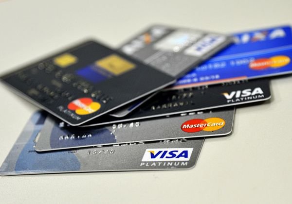 Dívidas de impostos municipais poderão ser pagos em cartões de débito e crédito