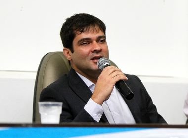 Secretário diz que ministério contabilizou mais de 40 mil pescadores afetados pelas manchas