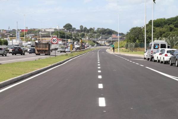 Nova via na BR-324 promete facilitar o acesso a três bairros da capital baiana