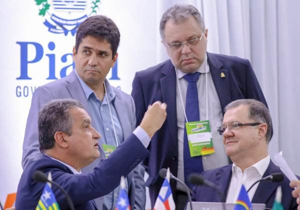 Governadores do Nordeste buscam investimentos na Europa