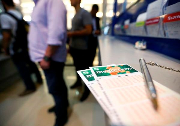 Ninguém acerta dezenas e prêmio da Mega-Sena chega a R$ 10,5 milhões