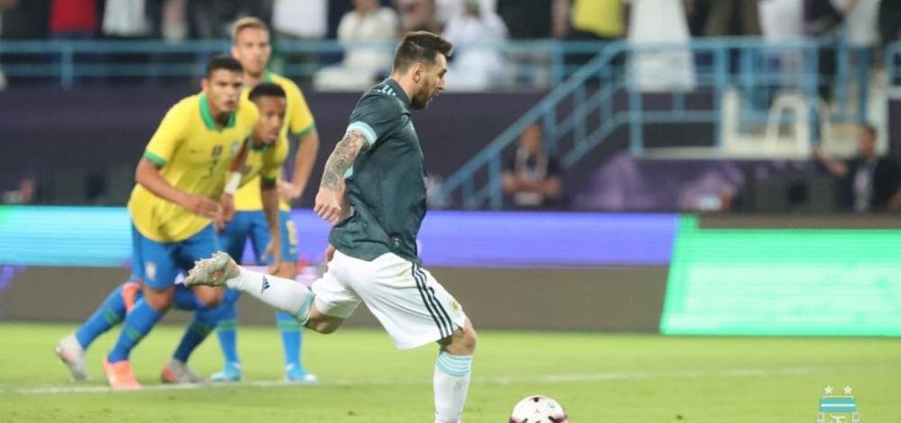 Brasil é dominado pela Argentina e perde amistoso por 1 a 0