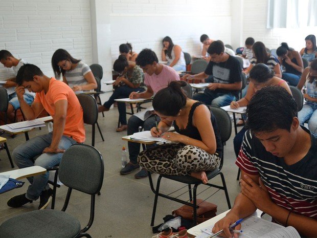 Estado abre inscrições para o programa que beneficia estudantes com auxílio permanência