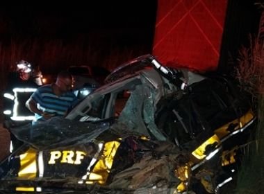 Riachão das Neves: Dois morrem em acidente que envolveu carretas e viatura da PRF