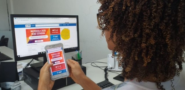 Mais de 500 mil estudantes da rede estadual devem renovar a matrícula a partir desta quinta-feira (21) pelo SAC Digital