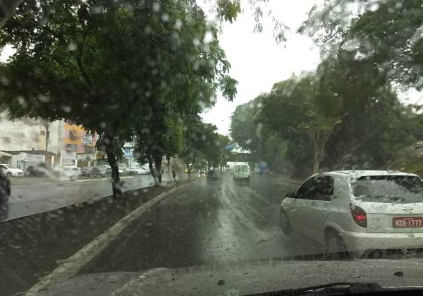 Diretor da Codesal diz que chuva vai até quinta e alerta para deslizamentos de terra