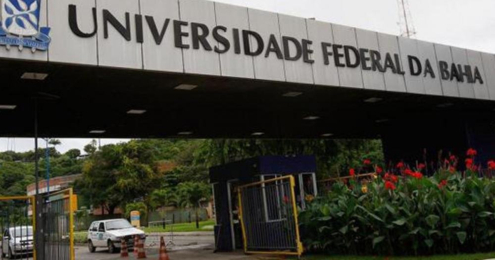 Governo federal bloqueia 82 bolsas de pesquisa para alunos da UFBA
