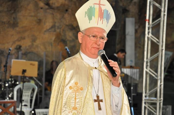 Arcebispo emérito de Feira de Santana sofre princípio de infarto e é internado