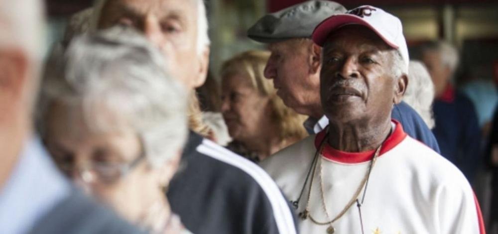 Expectativa de vida cresce na Bahia e chega a quase 74 anos, diz IBGE