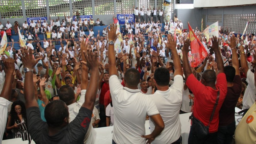 Rodoviários decretam estado de greve após nova rodada de votação