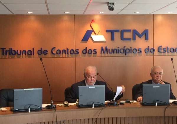 TCM aprova com ressalvas contas de 12 prefeituras
