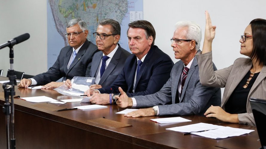 Ministro diz que não houve corte em orçamento das universidades