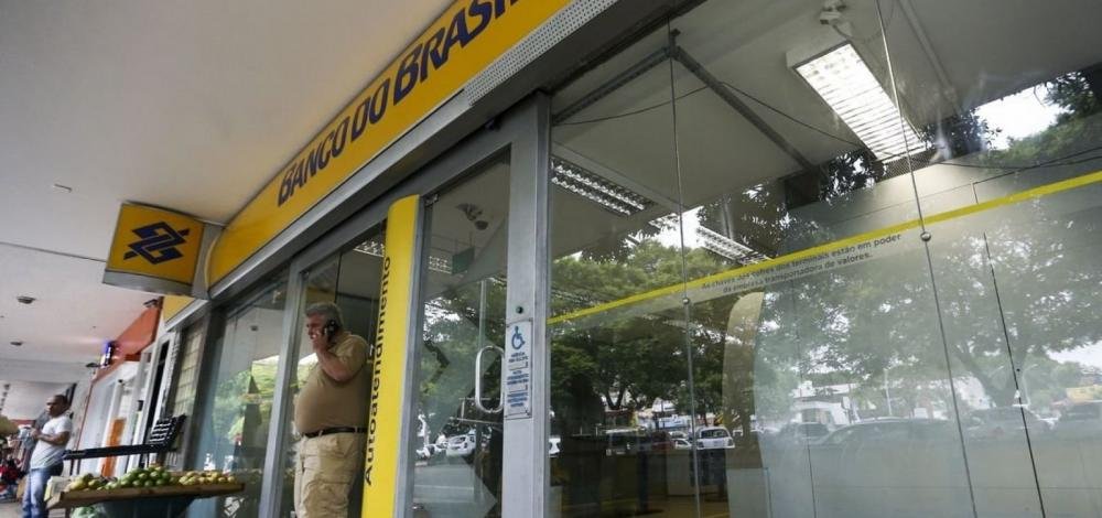 Após acordo com patrões, bancários não vão trabalhar aos sábados