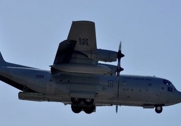 Equipes de resgate encontram restos mortais durante busca por avião desaparecido