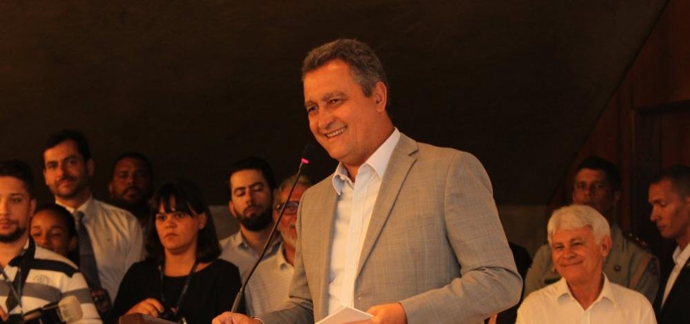 Centro de Convenções, Rodoviária e Detran serão leiloados, anuncia Rui