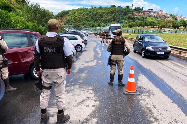 Carga de cigarros contrabandeada do Paraguai é localizada em blitz