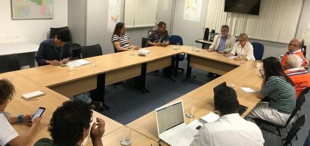 Grupo encerra situação de emergência no litoral baiano por manchas de óleo