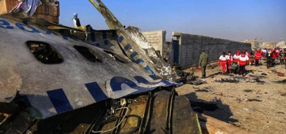 Governo americano suspeita que Irã tenha abatido avião por engano