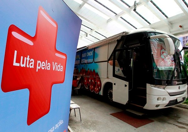 Hemoba mobiliza grupos para manter estoque de sangue