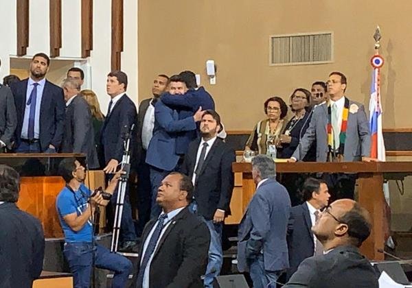 Com papel decisivo da oposição, Assembleia aprova reforma da Previdência do Estado