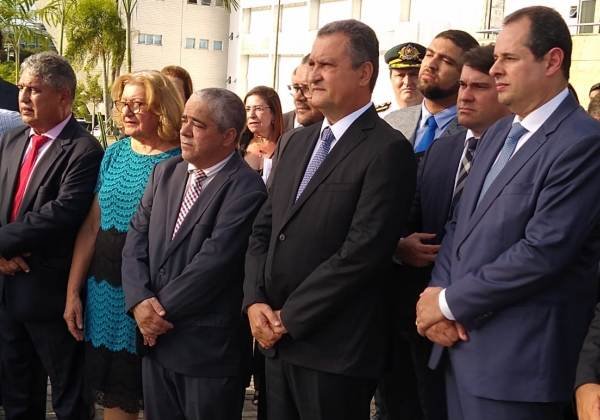 Rui não descarta receber repatriados da China para quarentena na Bahia