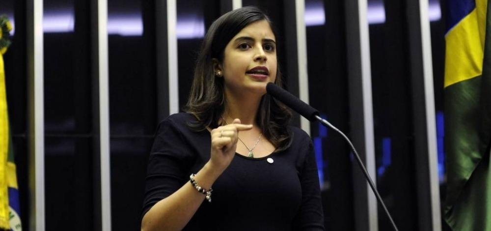 Tabata e outros 4 parlamentares protocolam pedido de impeachment de Weintraub no STF