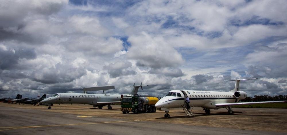 Brasileiros repatriados que estavam na China chegam a Anápolis para iniciar quarentena