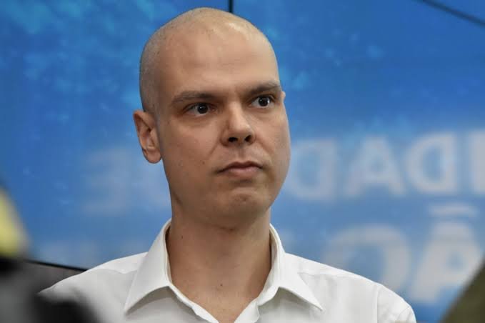 Bruno Covas é internado em nova etapa de tratamento contra o câncer