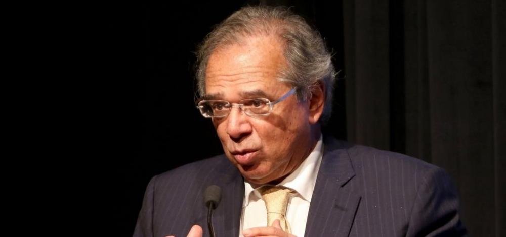 Guedes pede desculpa por fala sobre domésticas, mas diz não ver problema em referência